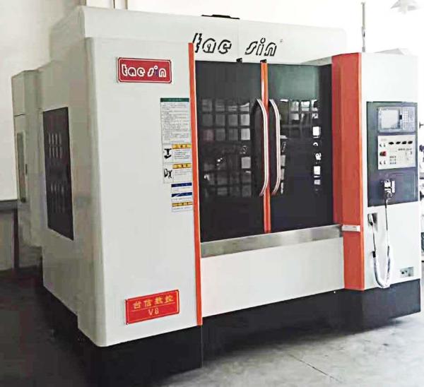Buy FEM Design CNC Vertical Machining Center , High Speed CNC Milling Machine at wholesale prices