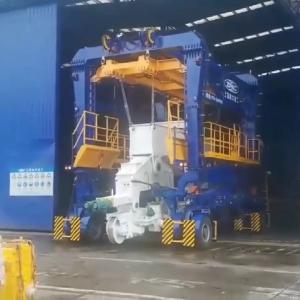 Quality Highly Customized Straddle Container Lifter Machine With Cummins Engine for sale