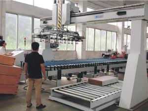 China Ultrasonic Spray Coating System / Loading Unloading Machine on sale