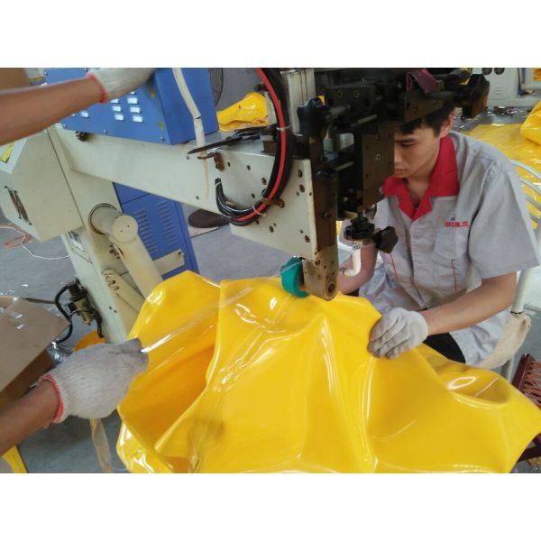 Inflatable Soft Water Bladder Tank Eco Friendly PVC Materials ISO9001 Certificated