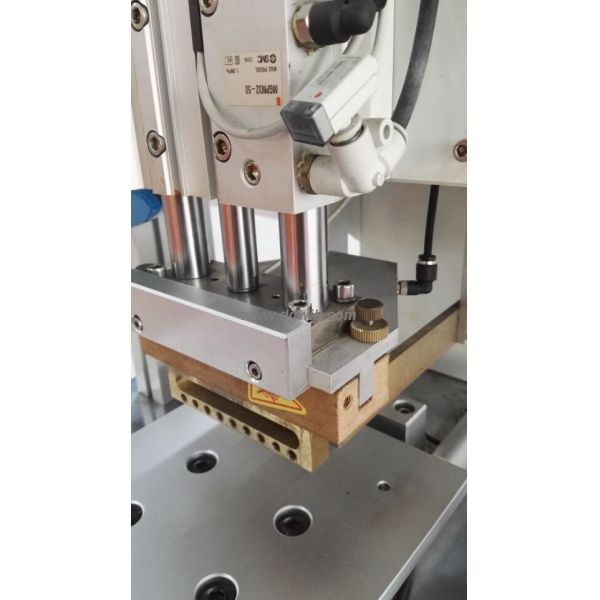 Automatic FPC Soldering Machine Fast Speed Use For LCD Repair