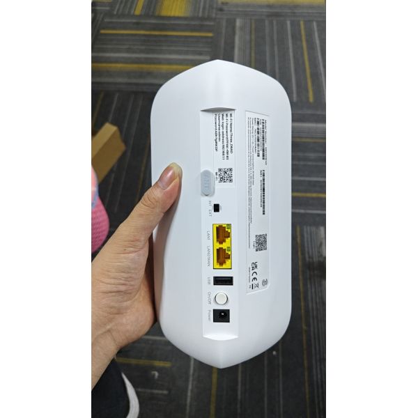 ZYXEL NR5103EV2 5G Router 5G NR Indoor Router 4.7Gbps WiFi6 4G LTE Cat19 5G WiFi CPE With Sim Card Slot WIFI6+ Mesh TS9 Ports