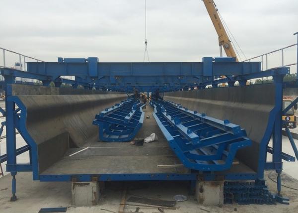 Heavy Duty Box Girder Formwork , Precast Segmental Mould For Concrete Constructi
