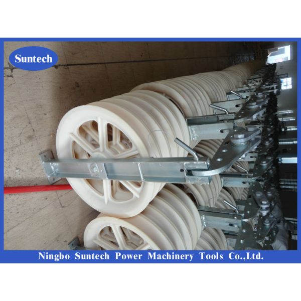 822mm ACSR 630 MC Nylon Sheave Overhead Line Stringing Blocks For Conductor