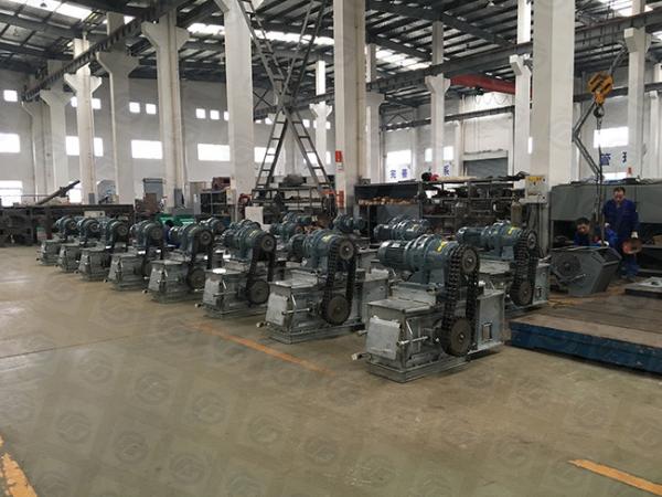 Buy 2mm External Drag Chain Grain Scraper Type Chip Conveyor Galvanized For Belt Conveyor at wholesale prices