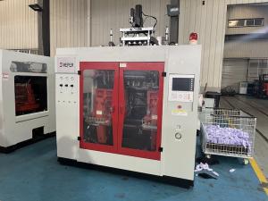 China Servo System PE Advanced Production MP80D Blowing Machine For Plastic Bottle on sale