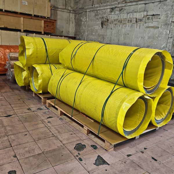Flexible Plastic Polycarbonate Solid Sheet Easy To Cut Impact Resistant Polycarbonate Panel Used In Automotive And Electronics