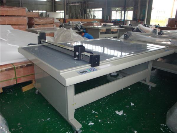 Buy Fully Automatic Flatbed Cutter Plotter / Board Cutter Machine With English Software at wholesale prices