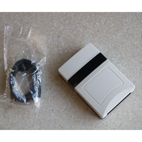 Long Range Portable UHF RFID Desktop Reader 3dBi Circular Polarization Antenna Gain