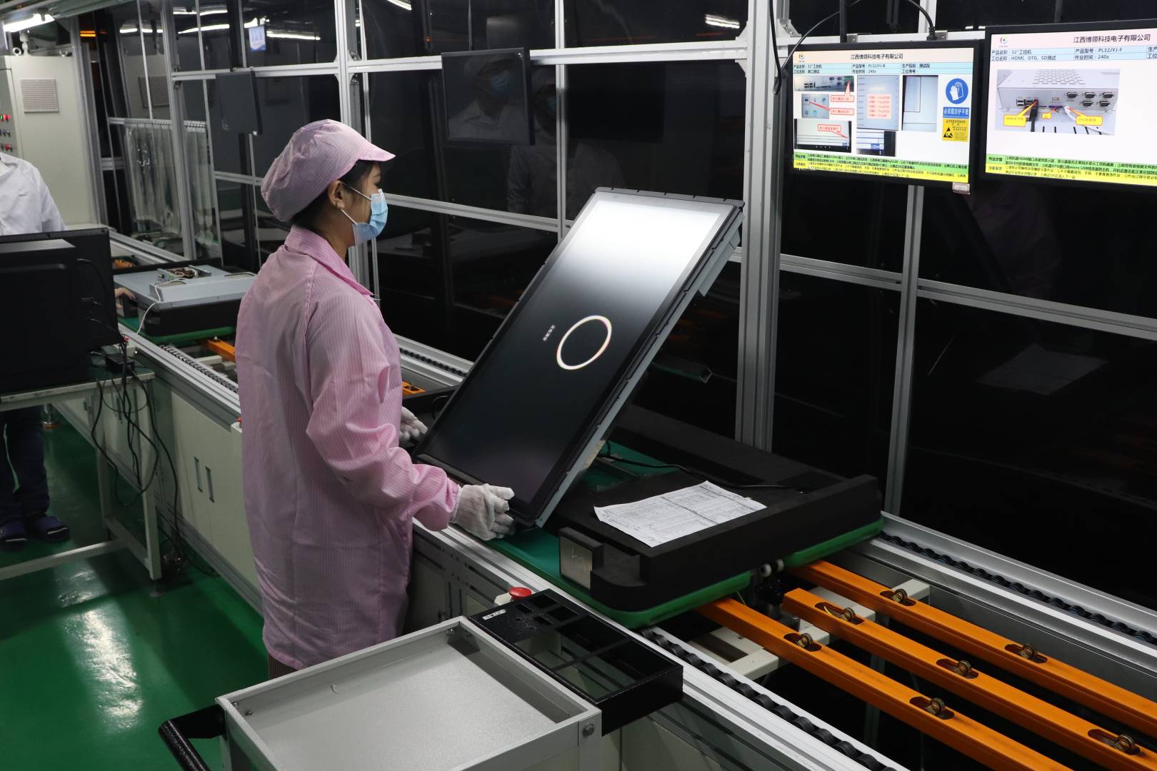 32inch Multi Touch Table Interactive OEM/ODM For Indoor