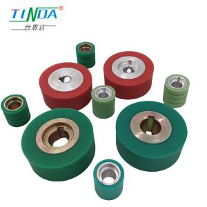 China 350 Celcius Temperature Resistance Flexible Cylindrical Rubber Press Rollers For Various Applications on sale