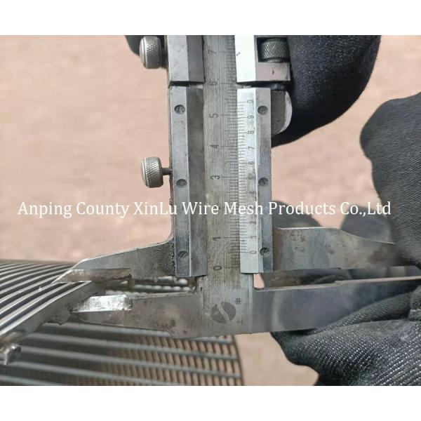 Slot Wedge Sand Control Well Screen SS304 SS316L Wrapped Screen Pipe