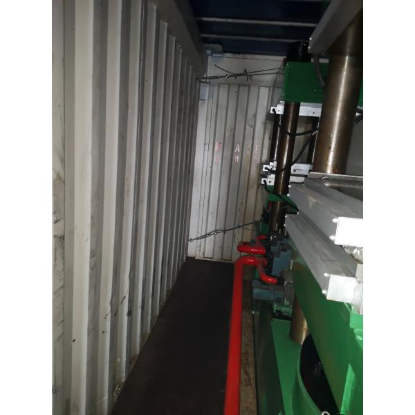 300 Ton Pressure Double Station Flat Plate Vulcanizing Press For Production Rubber Product