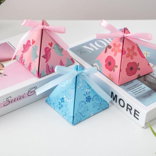 Glossy / Matte Lamination Customized Gift Box House Shaped Gift Paper Packaging Box