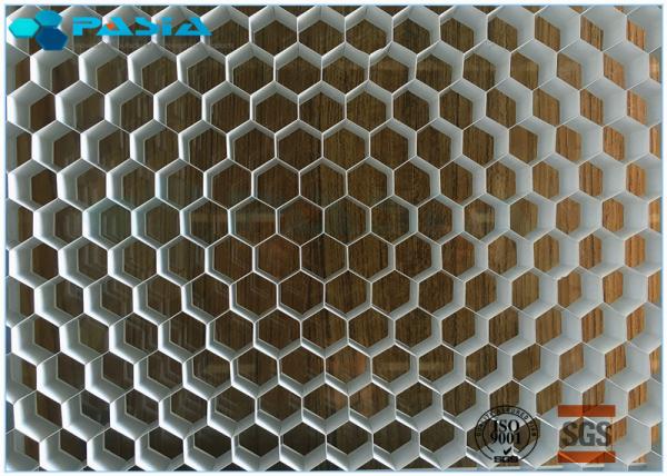 Traffic Tools Honeycomb Structure , Honeycomb Material With Different Specificat