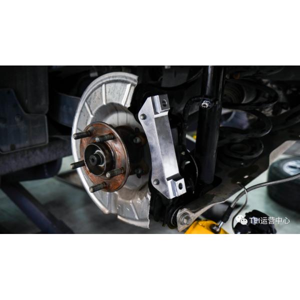 Front 6 piston and rear 4 piston caliper BBK auto brake system For Ford Escape 18 inch rim