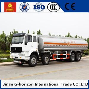 HOWO 8X4 Oil Tank Truck Trailer / Fuel Tank Truck Single - Plate Dry Clutch