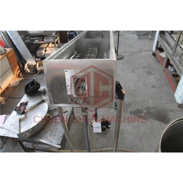 Volumetric Liquid Filling Capping And Labeling Machine Linear Filling Type