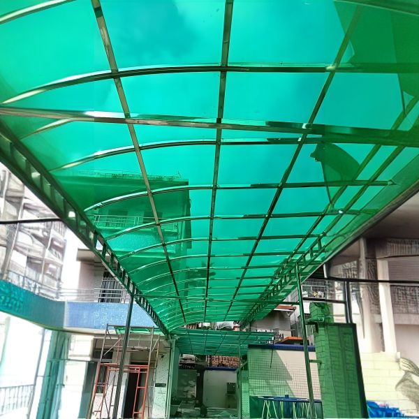 Flexible Plastic Polycarbonate Solid Sheet Easy To Cut Impact Resistant Polycarbonate Panel Used In Automotive And Electronics