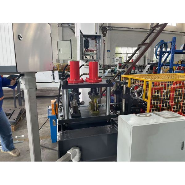7.5KW Hydraulic Shutter Door Roll Forming Machine Punching Galvanized Metal 5
