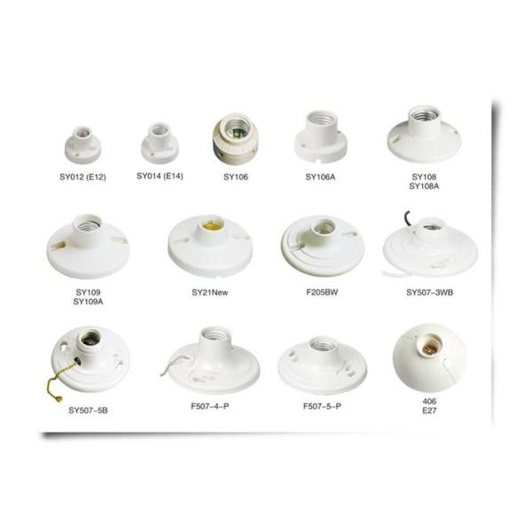 4.5" E26/27 White Plastic Lamp Holder With Switch Chain