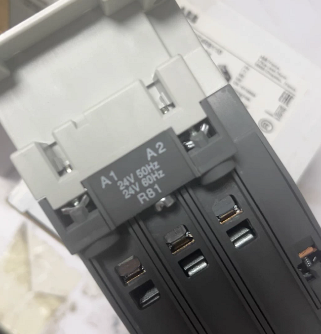 AX32-30-10-81 ABB Remote I O module automation Data collection and monitoring