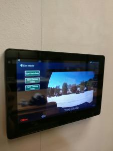 China Customized Mounting Bracket Indoor POE Panel PC 7 Inch Capacitive Touch Screen Android System HMI on sale