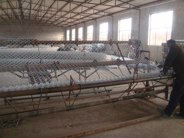 Buy Chain Link Fence ,Cyclone Fence Barb and Razor Wire Arm at wholesale prices