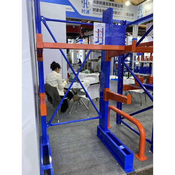 Cantilever Racking System for Long and Bulky Material Storage with Up to 2000kg per Arm and Powder Coated Finish