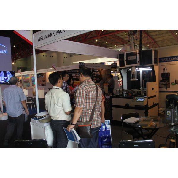 Paper Box Automatic Die Cutting And Creasing Machine