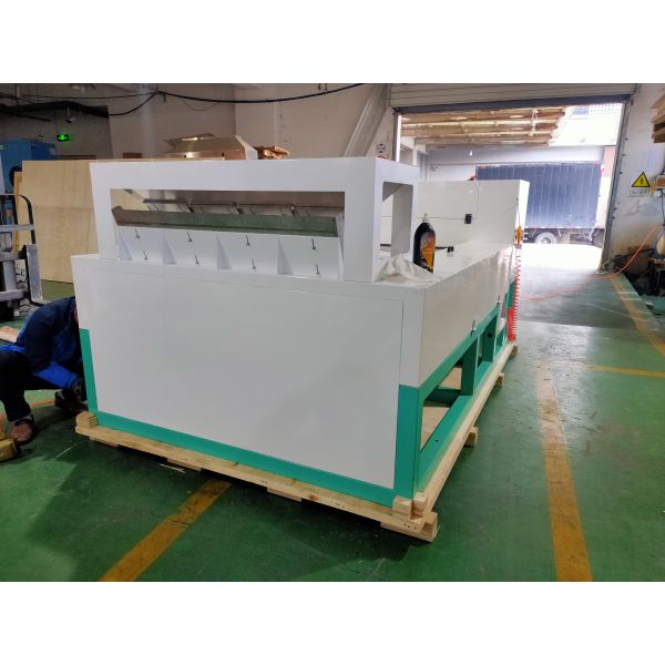 256 Channels Four Chutes CCD Color Sorter For Ore Mineral