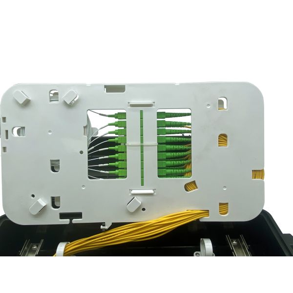FTTH Drop Cable Splitter Distribution Box 24cores 18pcs SC Adapter
