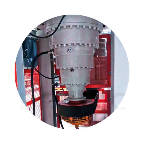 2400 X 2000 X 1500mm Circular Screen Feeder 10 - 35m3/M Clay Brick And Block Making Machine