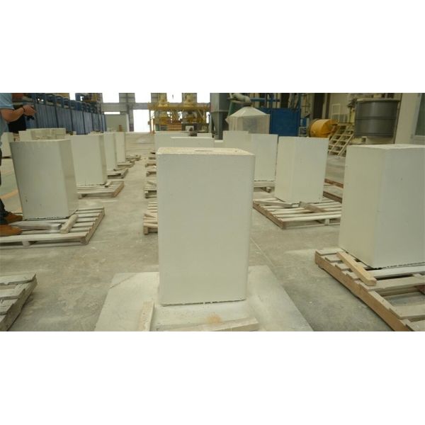 High Mechanical Strength Fused Zirconium Corundum Bricks Fused AZS Bricks Resintering For Glass Furnace