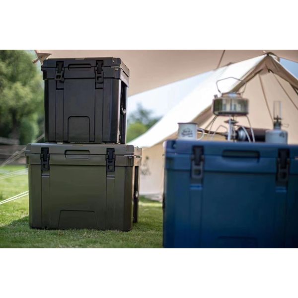 Reliable Tie-Down Points Rotomolded custom design Cooler Box with UV Resistant