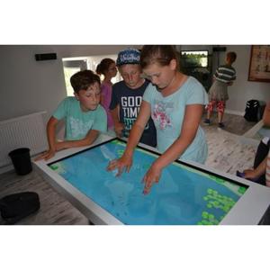 Quality Android or Win11 22&quot; inch TFT LED touchscreen table capacitive multi touch interactive multimedia computer kiosk for sale
