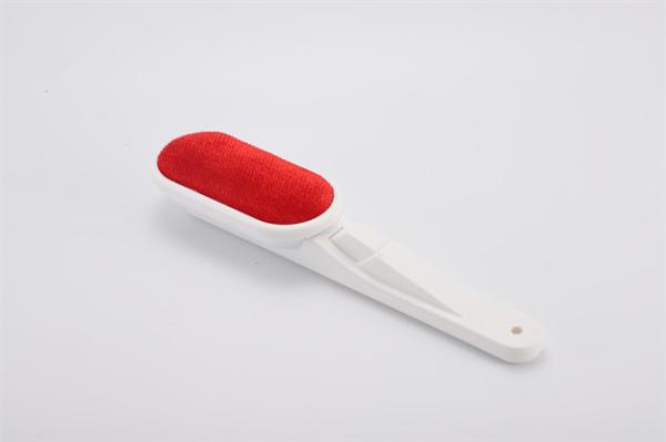 Buy felt lint brush for sweaters wool Dual Sided Pop-up Multi-Directional Swivel Head Comfort-Grip Handle Reusable at wholesale prices