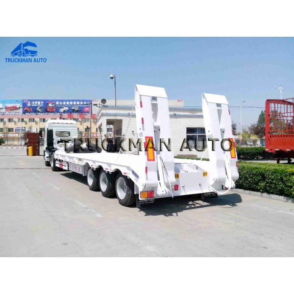 Durable Heavy Duty Low Bed Semi Trailer Different Loading Capacity 3 Axles 60 Tons