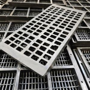 20*5mm Opening Size SELM Type Flexible Edge Rubber Screen With Vibration Noise